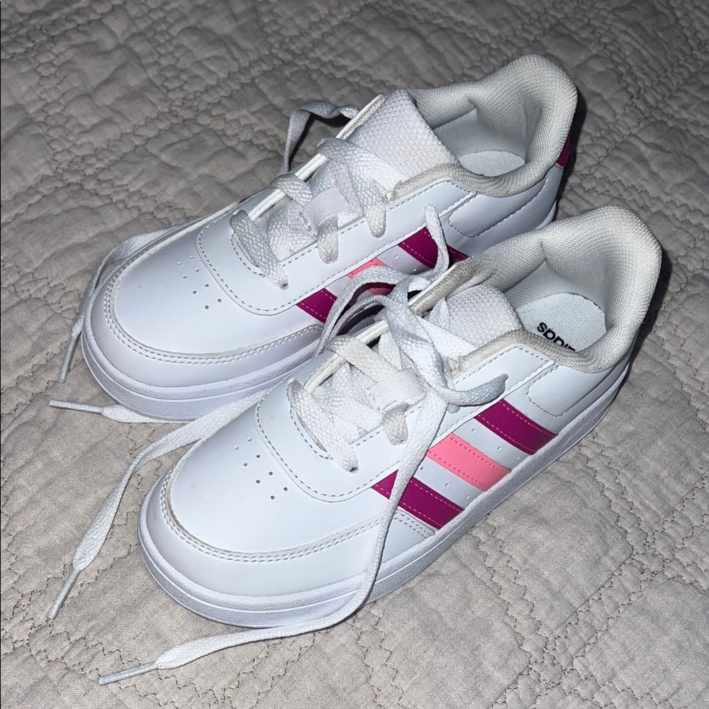 Adidas Kids Sneakers in White and Pink